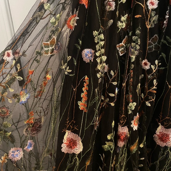 *BRAND NEW* Gorgeous “Soprano” midi dress. SIZE SMALL - Picture 2 of 6